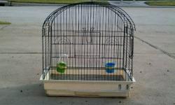 Platform for medium or large birds
Birds need several different size perches for the there feet. Also it is good to give them something like this so
they can rest there feet. This is for either size bird. Also note the beads turn so they can play while