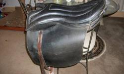 For sale 20in Campbell English Saddle "As Is". There is a removable seat pad. Nylon carrying bag included. Asking $125.00 OBO
I will ship, if you pay postage.